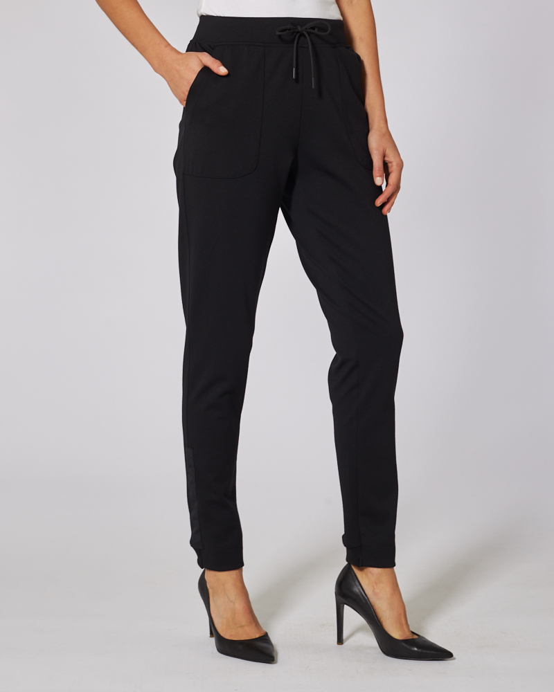 LÄSSIGE JOGGPANTS N LÄSSIGE JOGGPANTS N