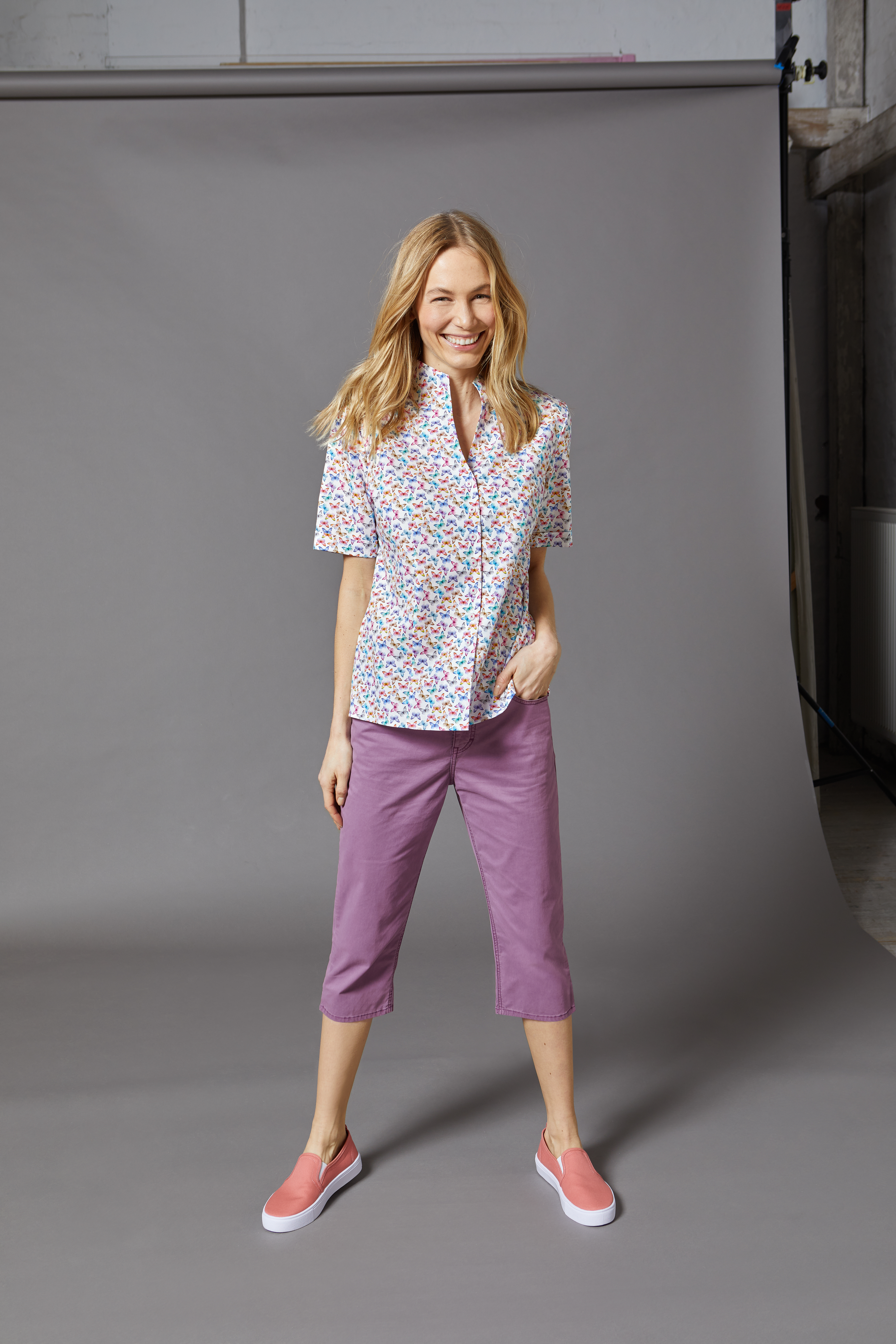 CAPRI-JEANS IN 5-POCKET-FORM CAPRI-JEANS IN 5-POCKET-FORM