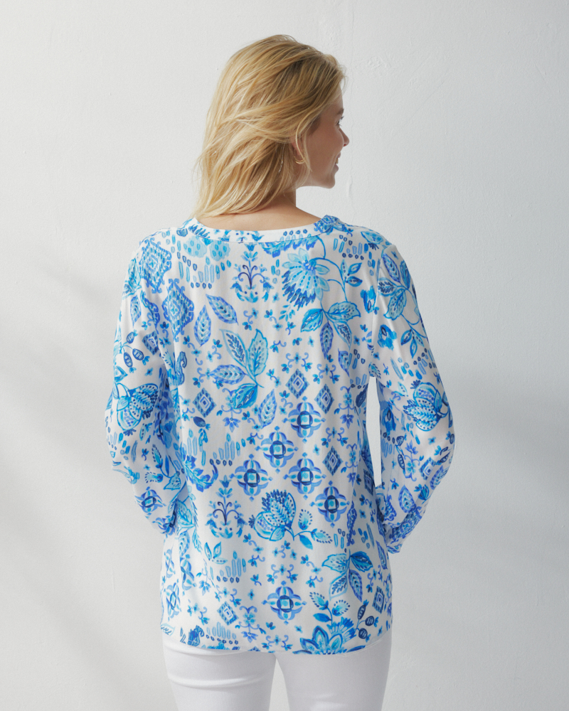 SOMMERBLUSE VON NAVIGAZIONE