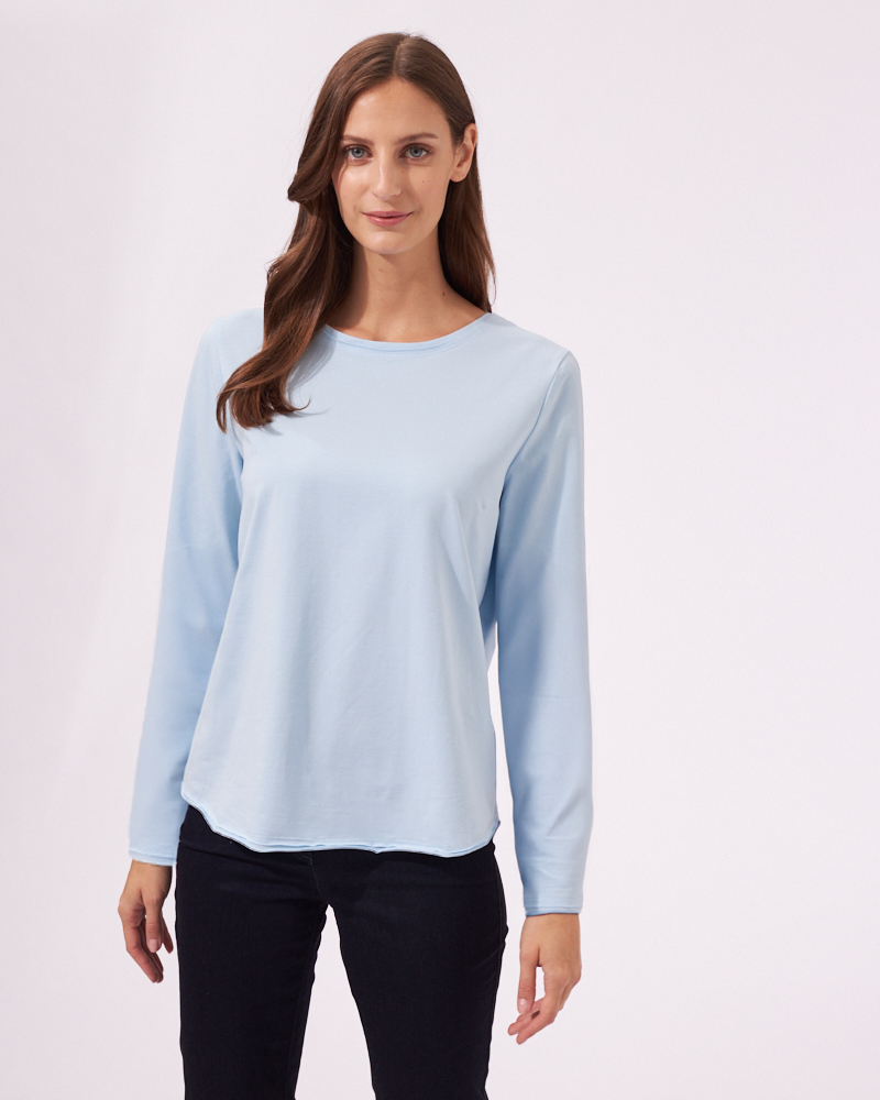 MODERNES LANGARMSHIRT MODERNES LANGARMSHIRT
