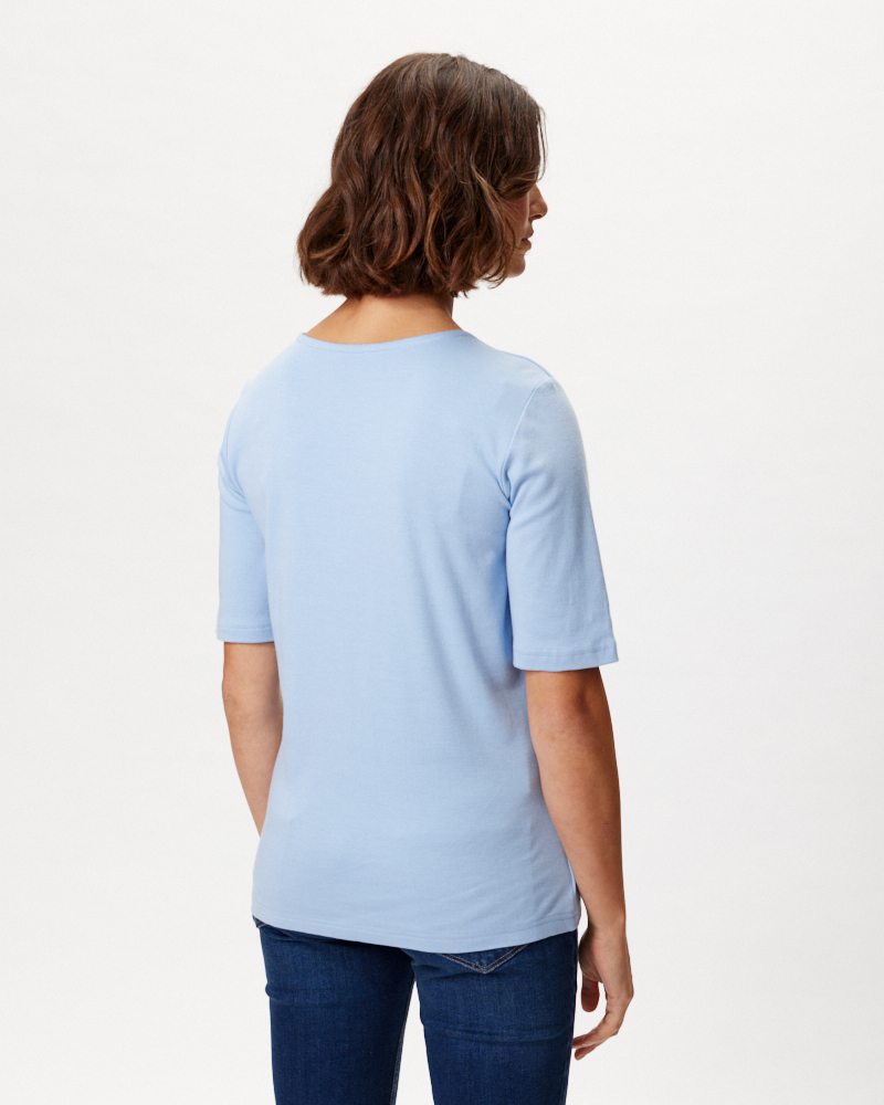 SHIRT MIT HERZAUSSCHNITT VON SER