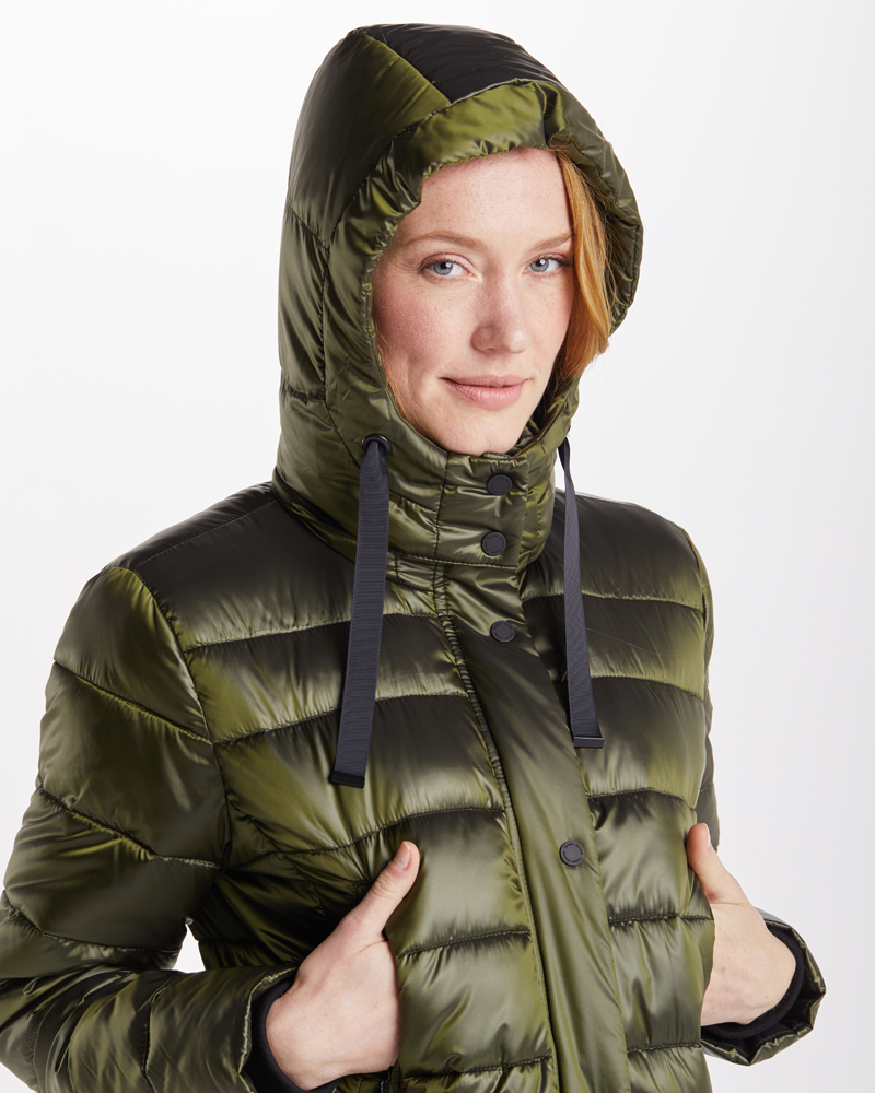 Steppjacke_oliv_421028_Masuku_Kapuze FEDERLEICHTE STEPPJACKE