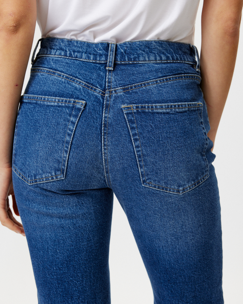 GERADE JEANS N VON BLOOMERS