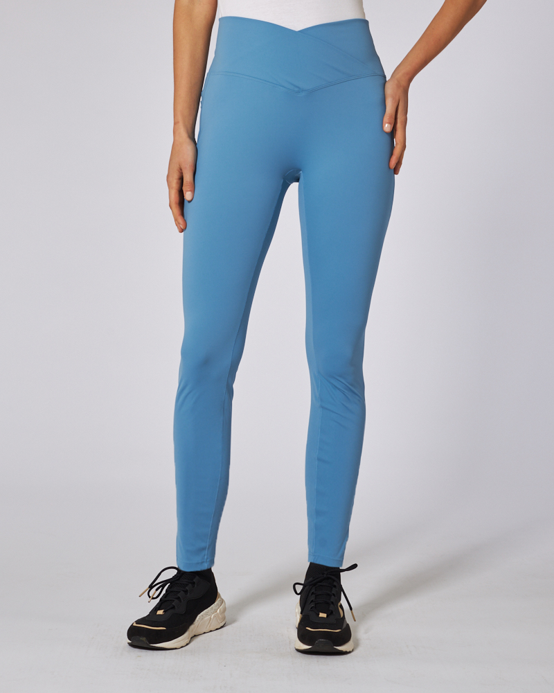 LEGGINGS IN ÜBERLÄNGE LEGGINGS IN ÜBERLÄNGE