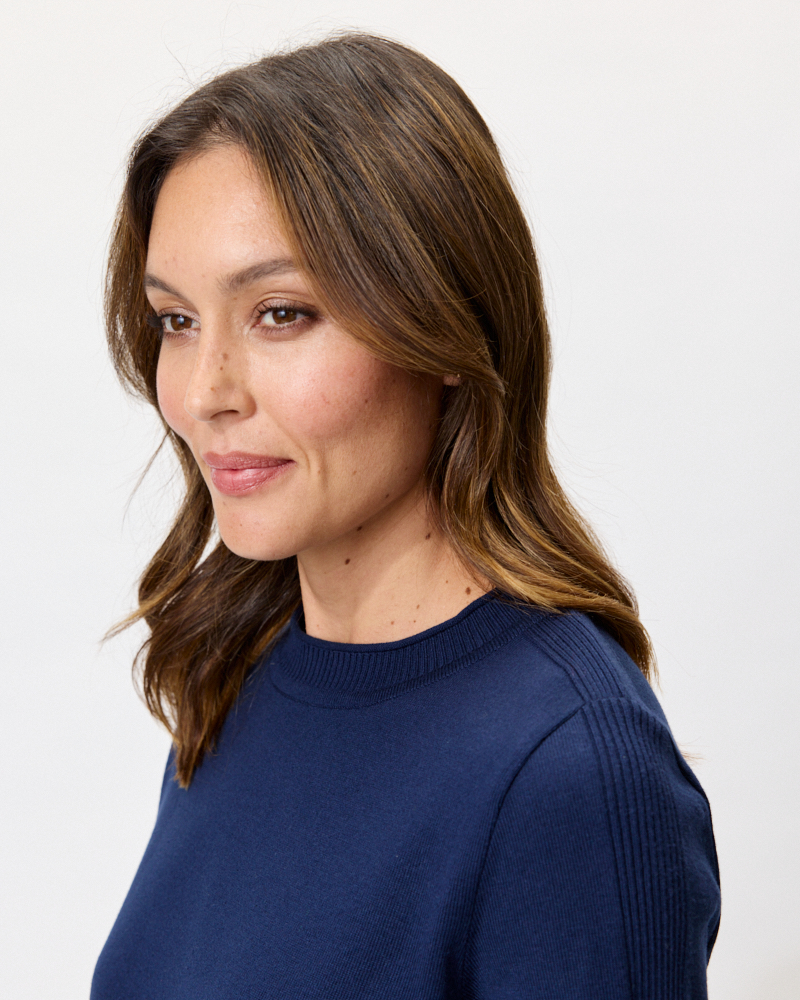 FEINSTRICKPULLI MIT STEHKRAGEN