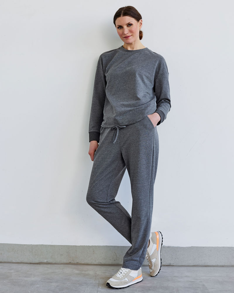 SWEAT VON SUNA SWEAT VON SUNA