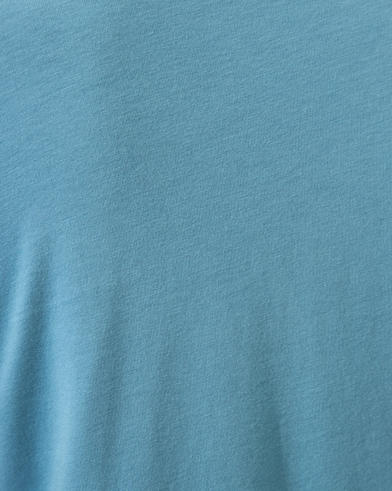 SHIRT AUS MODAL-QUALITÄT SHIRT AUS MODAL-QUALITÄT