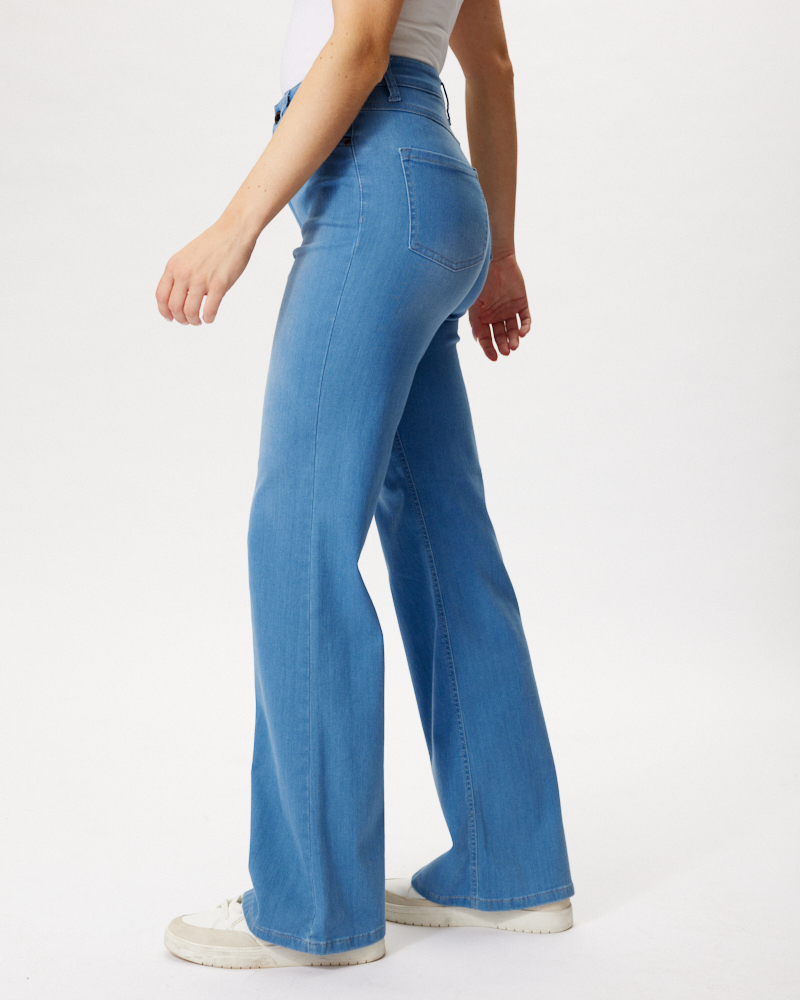 FLARED-WONDERJEANS L