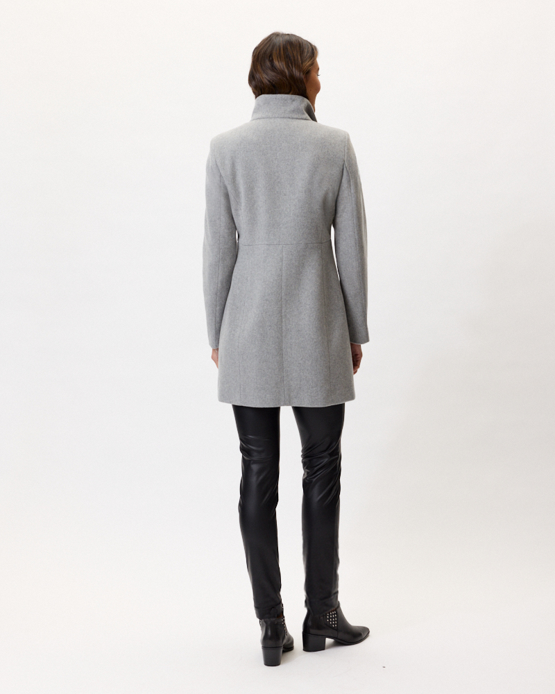 WOLLMANTEL VON FUCHS SCHMITT