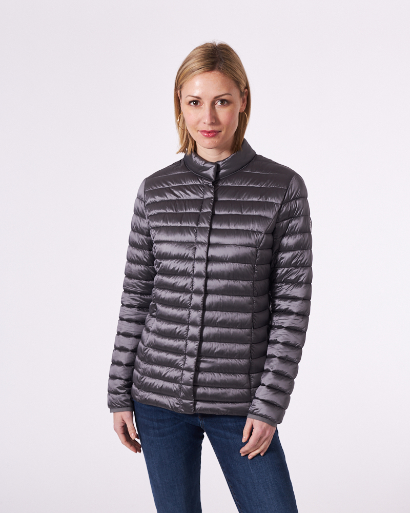 LEICHTE STEPPJACKE MIT STEHKRAGEN LEICHTE STEPPJACKE MIT STEHKRAGEN