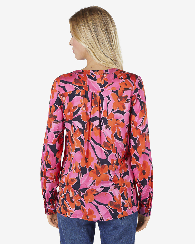 Bluse_rot_gemustert_hinten_411057_Myra VISKOSEBLUSE MIT BLÜTENDRUCK
