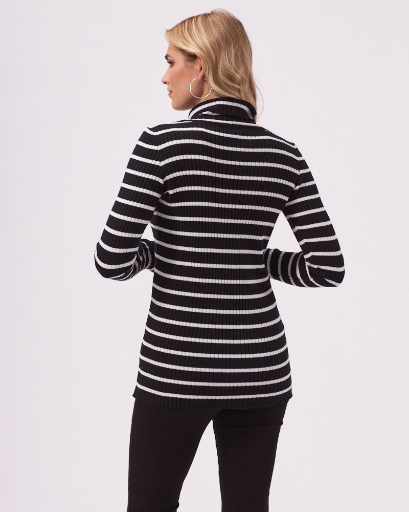 RINGELPULLI MIT ROLLKRAGEN RINGELPULLI MIT ROLLKRAGEN