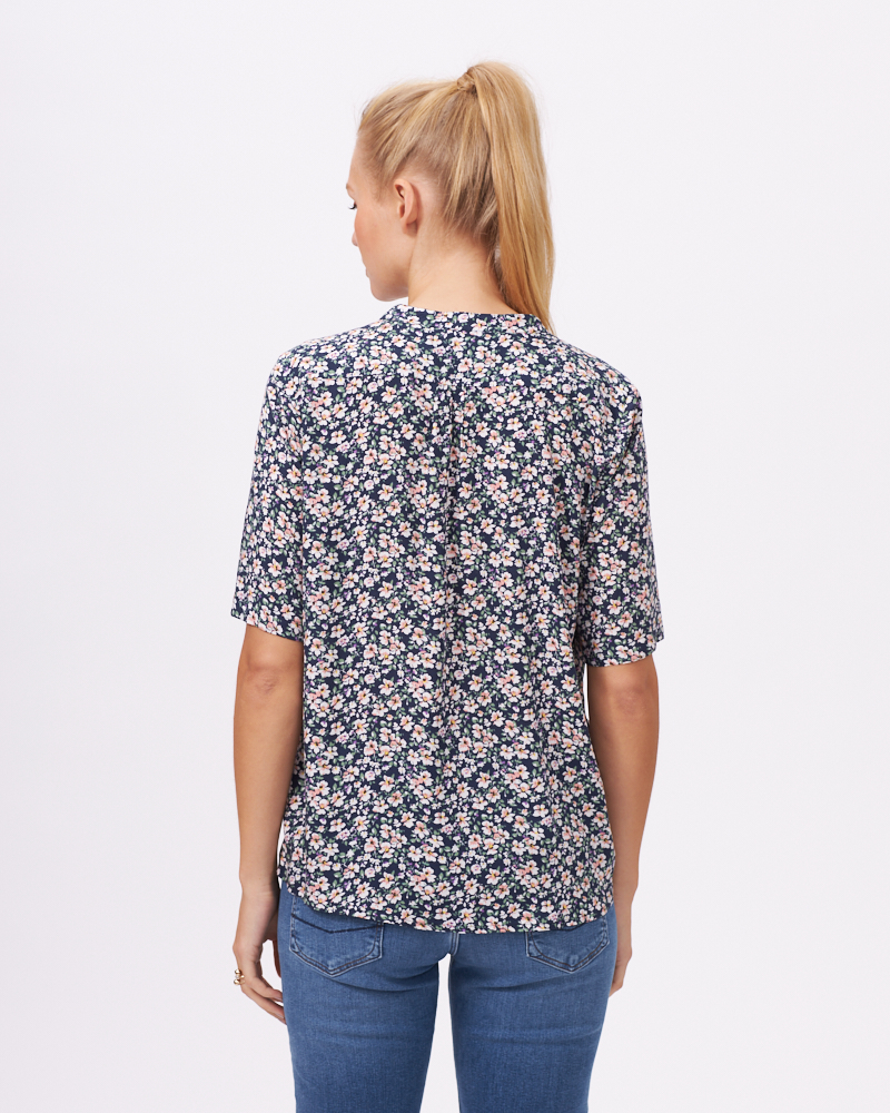 LOCKERE VISKOSE-BLUSE