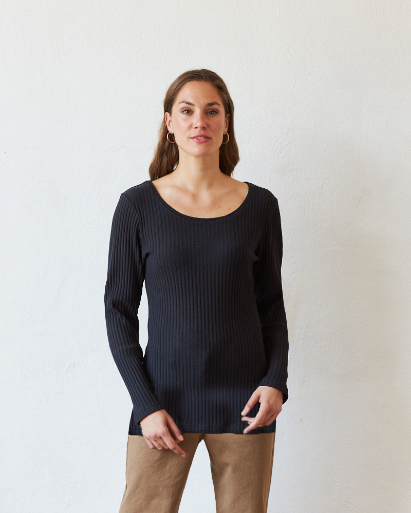 LEICHTER STRICKPULLI LEICHTER STRICKPULLI