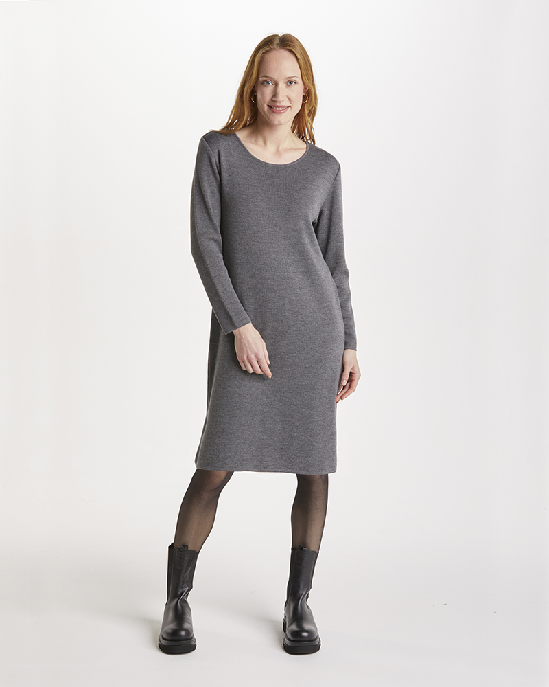 Strickkleid_grau_421139_Manacor_vorn STRICKKLEID