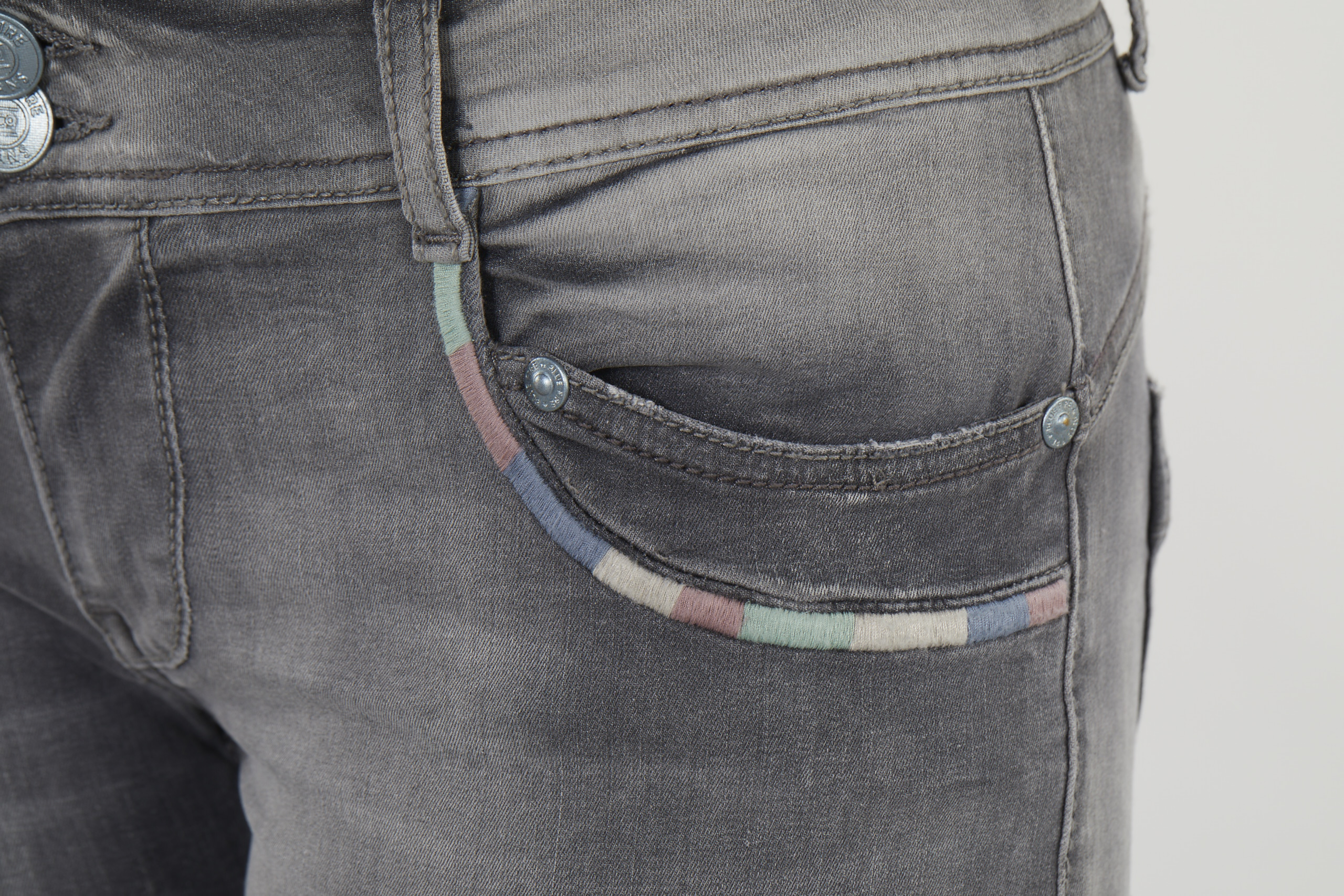 411155_403001_45198 COOLE SKINNY-JEANS L