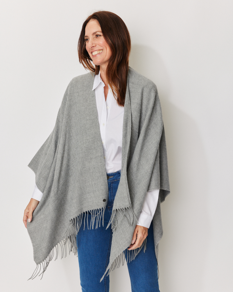 Poncho mit Fransen