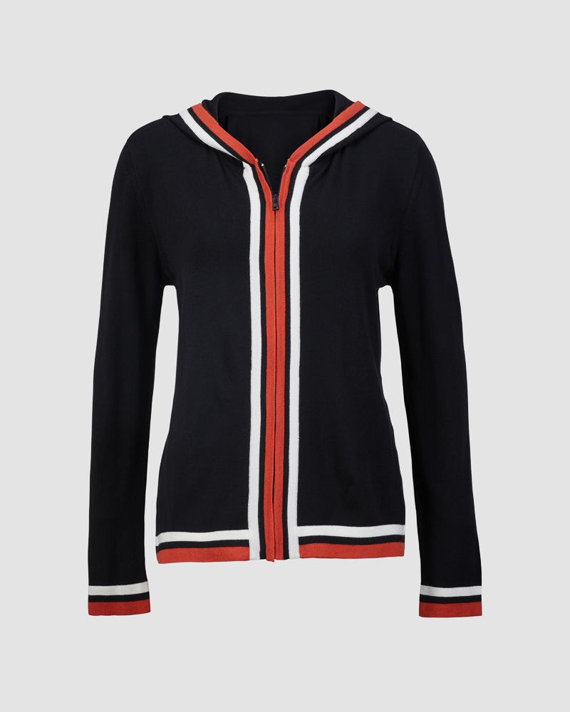 Strickjacke_schwarz_421175_Klea_406038_vorn STRICKJACKE MIT KAPUZE