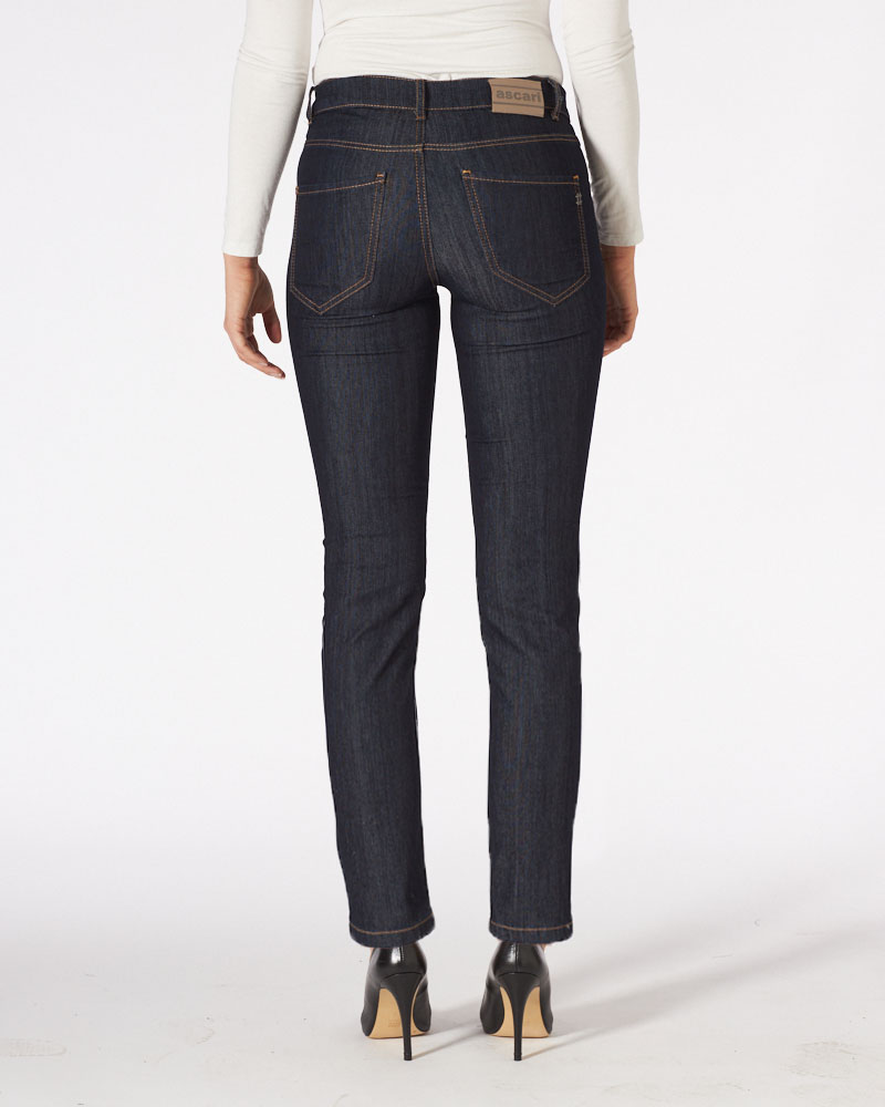 COOLE JEANS N MIT FARBIGEN STEPPNÄHTEN COOLE JEANS N MIT FARBIGEN STEPPNÄHTEN