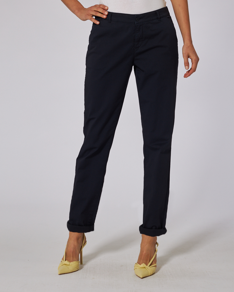 CHINO-HOSE N VON BLOOMERS