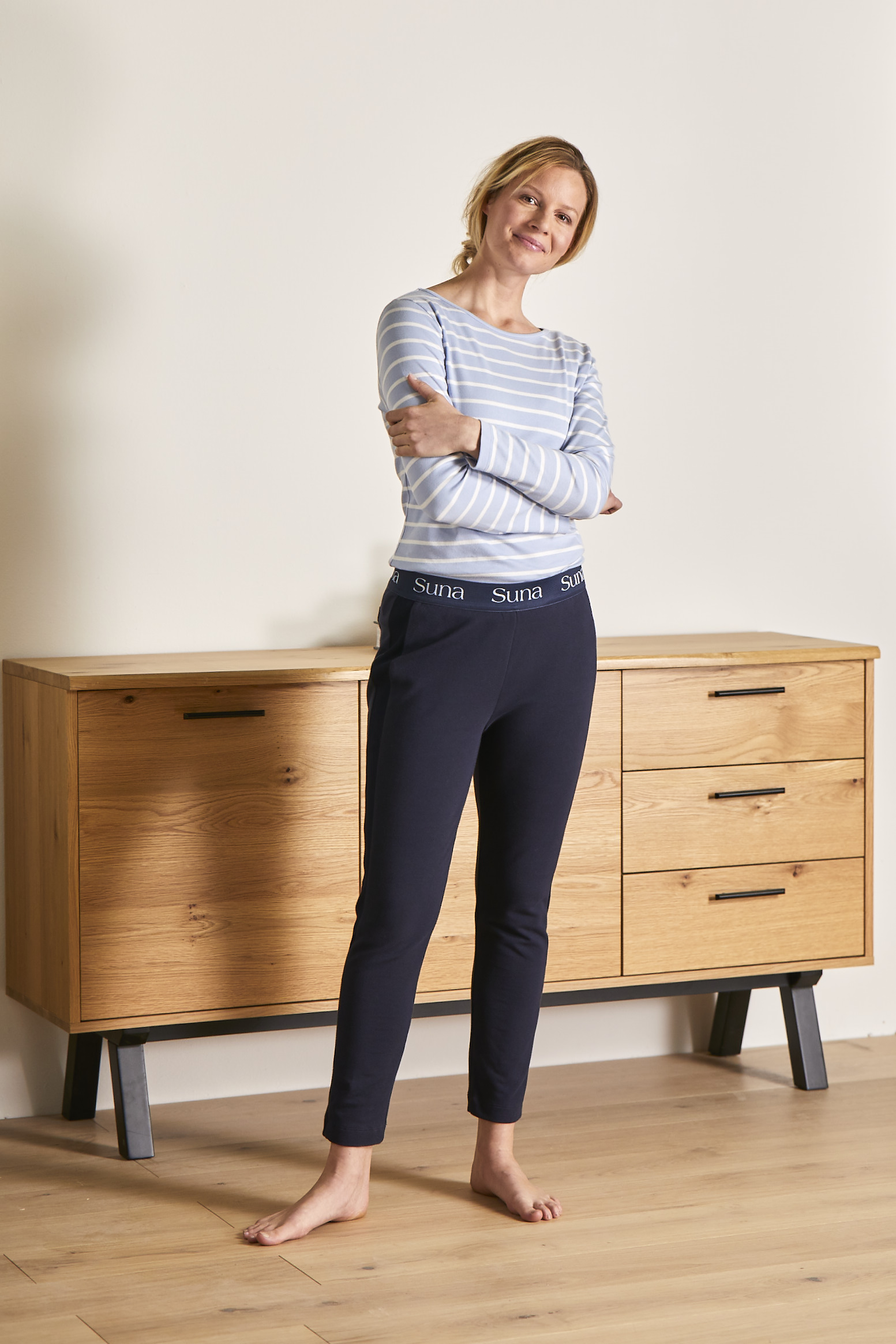 s16-421035-202-421077_0148 JOGGPANT N VON SUNA