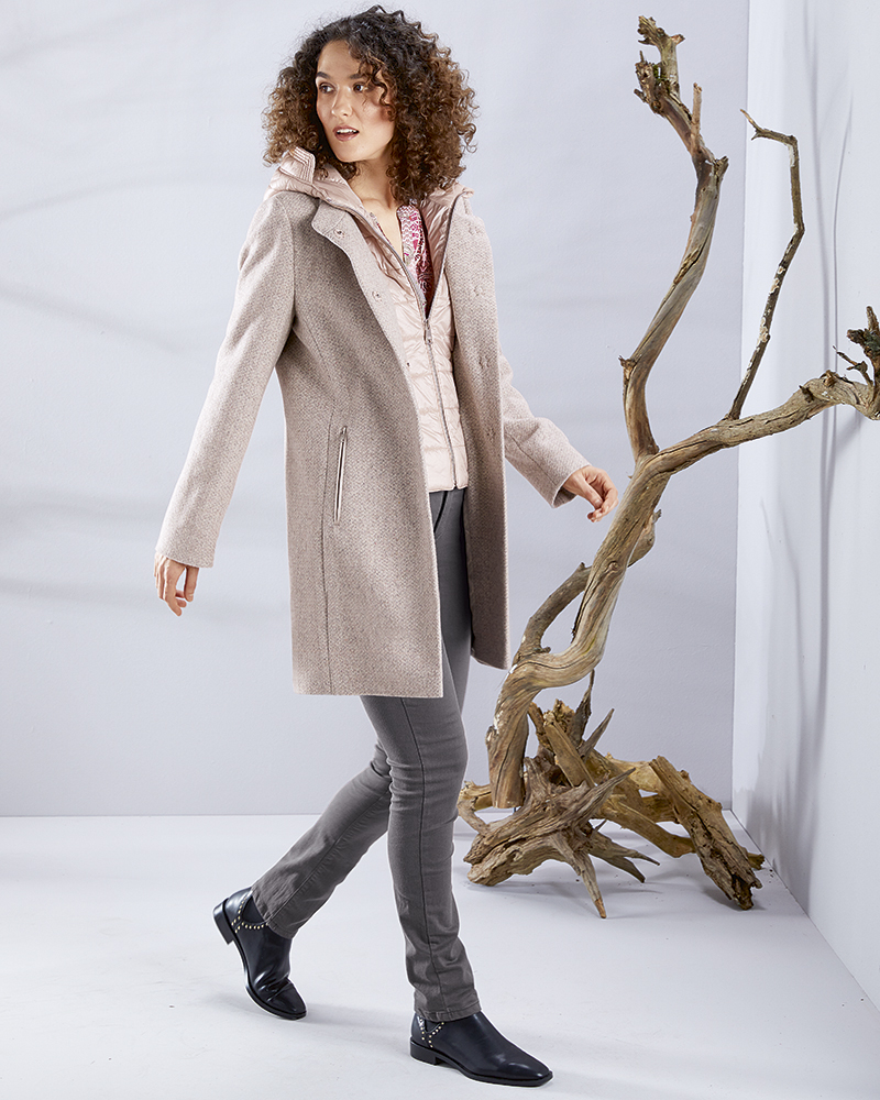 Jacke_Mantel-rose_beige_Wonderjeans-Jeans-grau_405021_405024 WOLLJACKE MIT STEPPEINSATZ