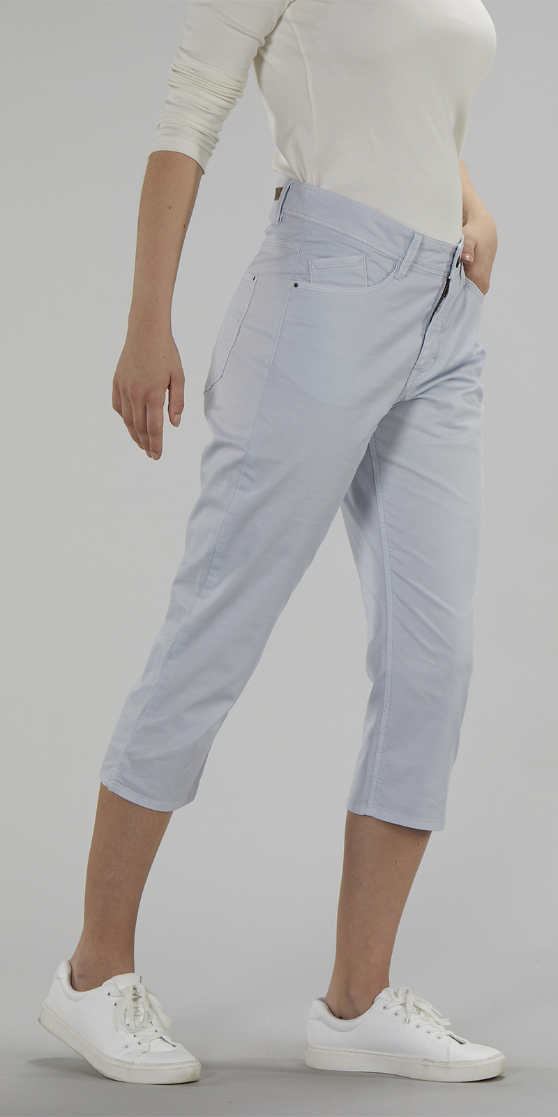 404002_21045215D6W23DFP4AOZi CAPRIJEANS IN 2 FARBEN