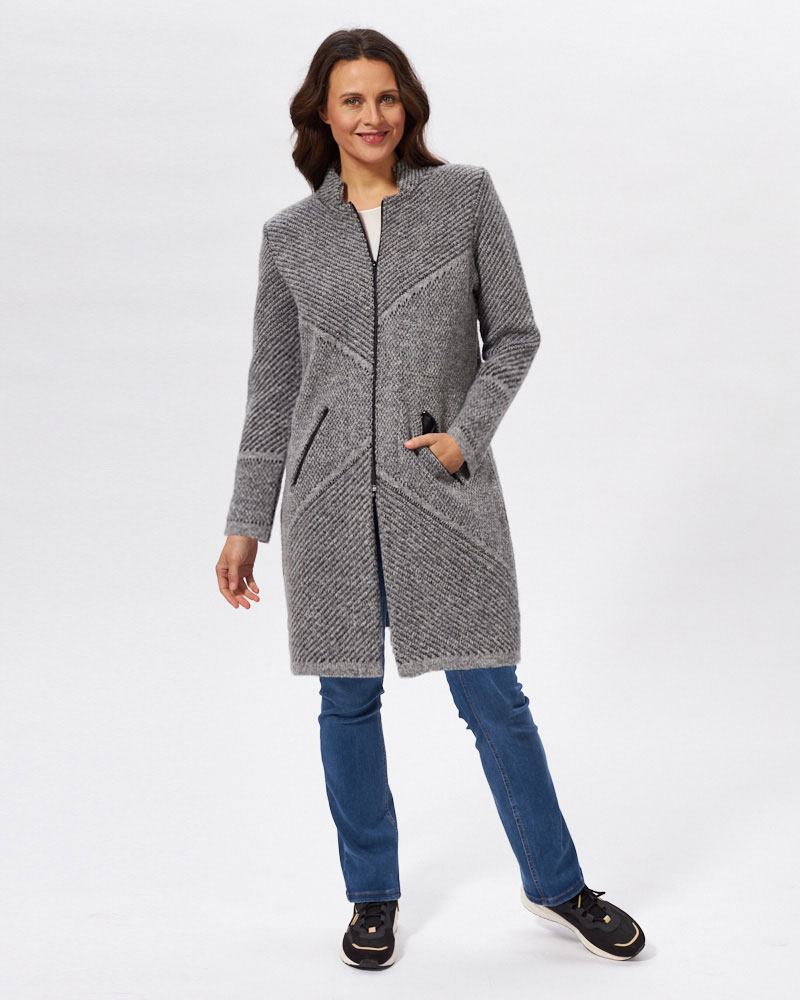 EXKLUSIVE STRICKJACKE ALS ÜBERGANGSJACKE EXKLUSIVE STRICKJACKE ALS ÜBERGANGSJACKE
