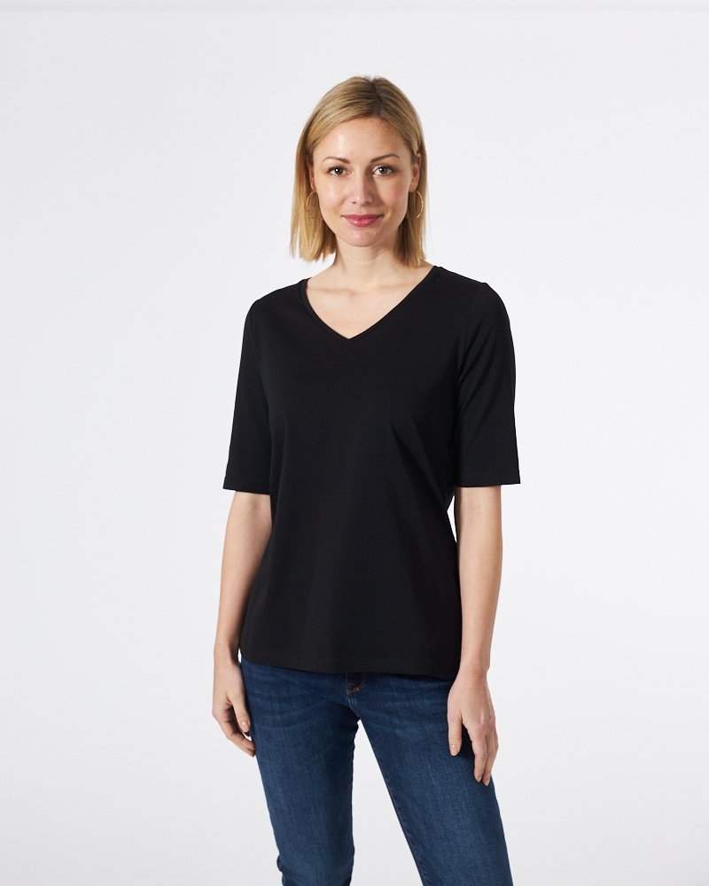 BASIC-SHIRT IN ZWEI FARBEN