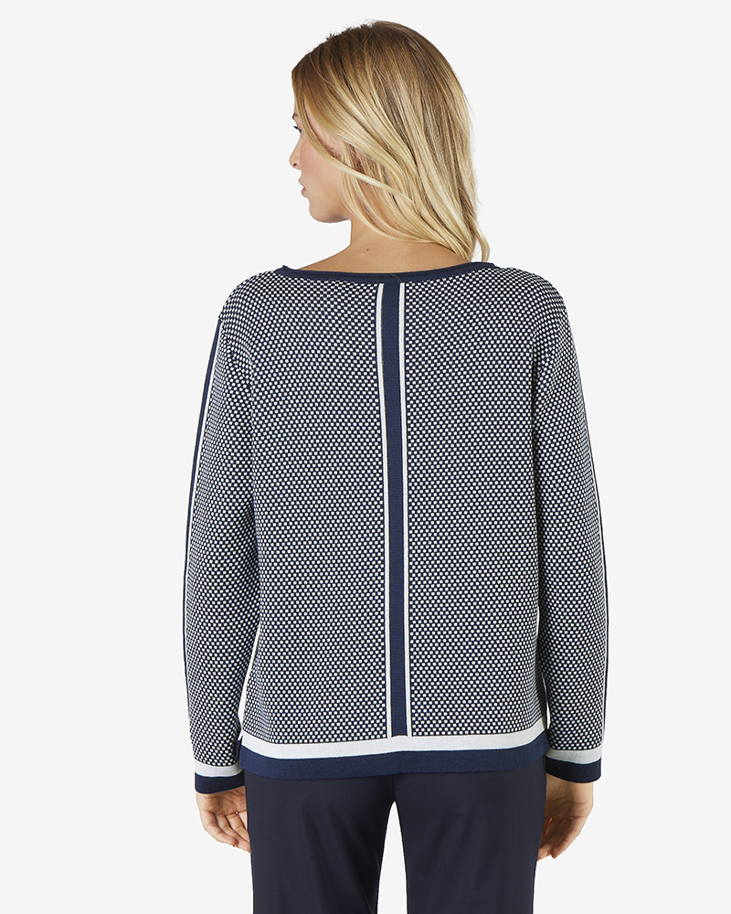 Pulli_blau_weiss_gemustert_hinten_411147_Larisa FEINSTRICKPULLI NACHHALTIG
