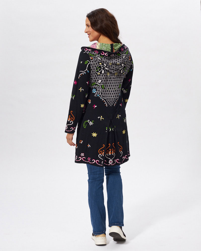 EXTRAVAGANTE STRICKJACKE EXTRAVAGANTE STRICKJACKE