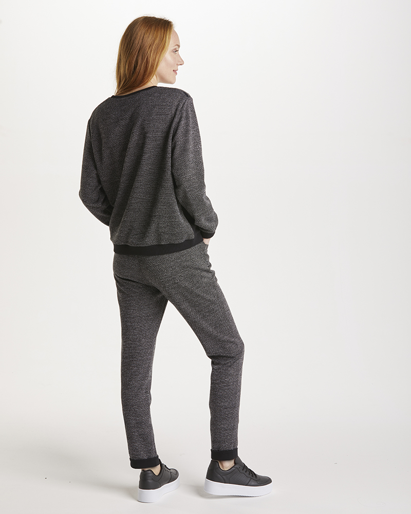 Sweatshirt_anthrazit_421134_Olivia-Sweathose_anthrazit_421135_Kairo_hinten-2 LEGERE JOGGPANT L VON SUNA