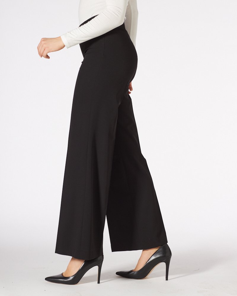 AUSGESTELLTE BUSINESS-HOSE N AUSGESTELLTE BUSINESS-HOSE N