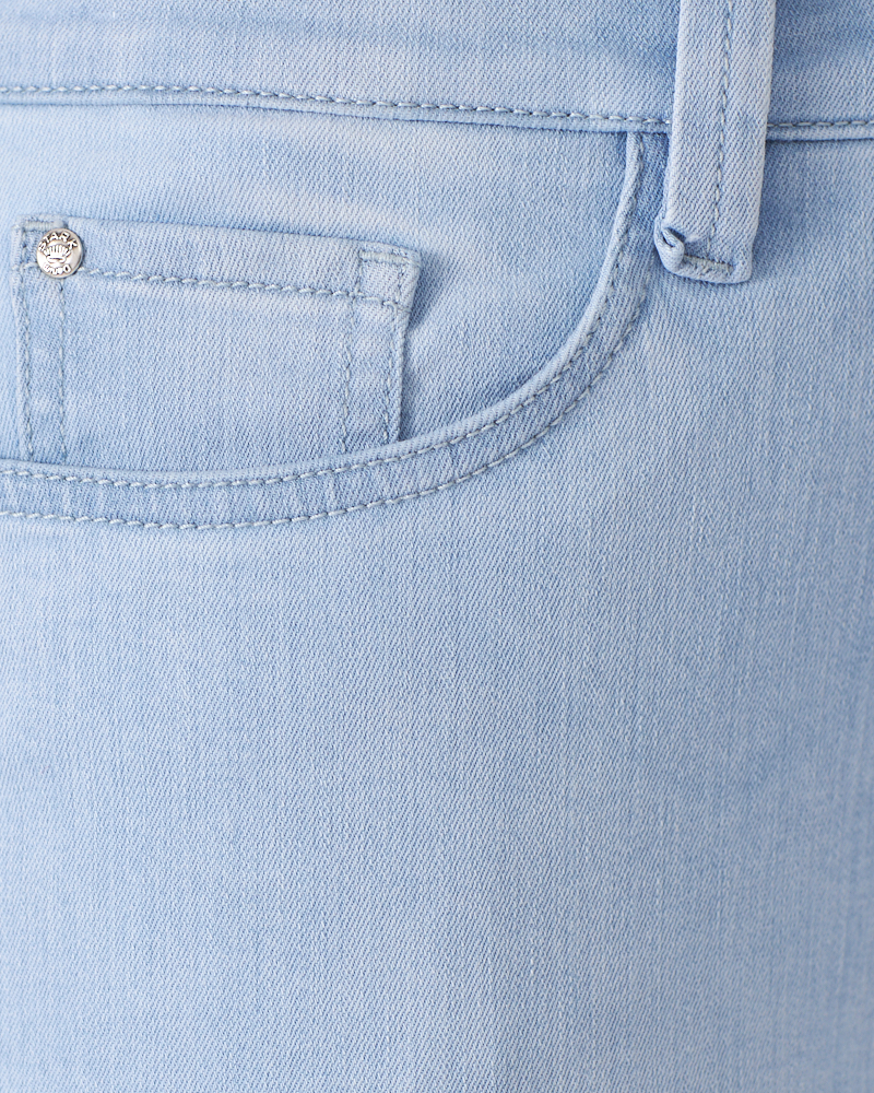 FIGURFORMENDE 7/8-JEANS VON STARK FIGURFORMENDE 7/8-JEANS VON STARK
