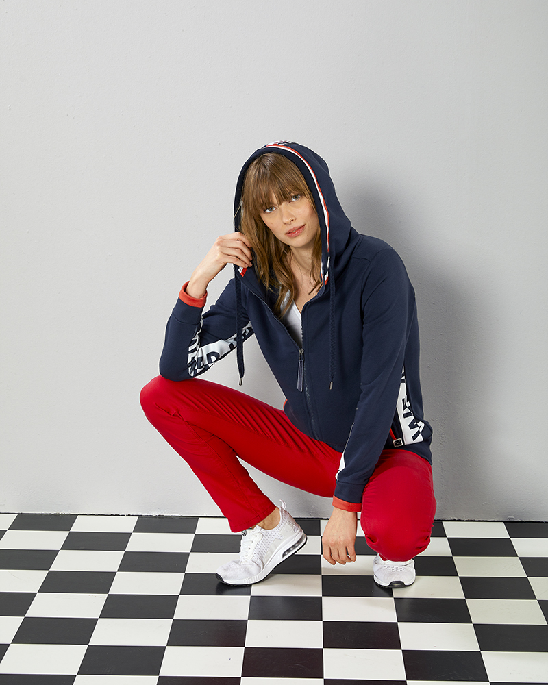JACKE-marine-411044_JEANS-rot-0480-411010 WONDERJEANS L IN 2 FARBEN