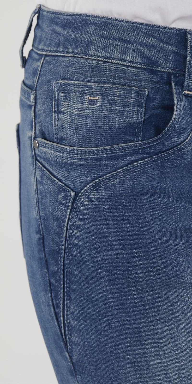 404015_45066 GERADE STRETCHJEANS L