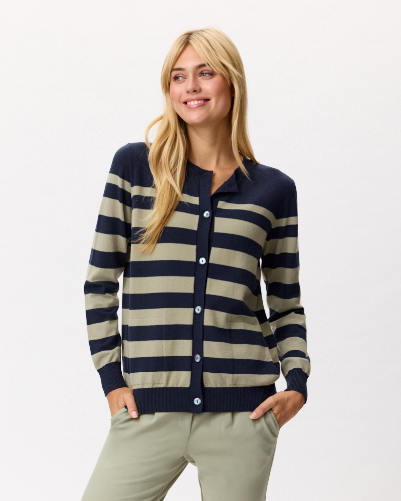 BLOCKSTREIFEN-STRICKJACKE