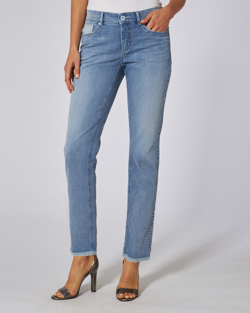 JEANS N MIT MODISCHEN DETAILS