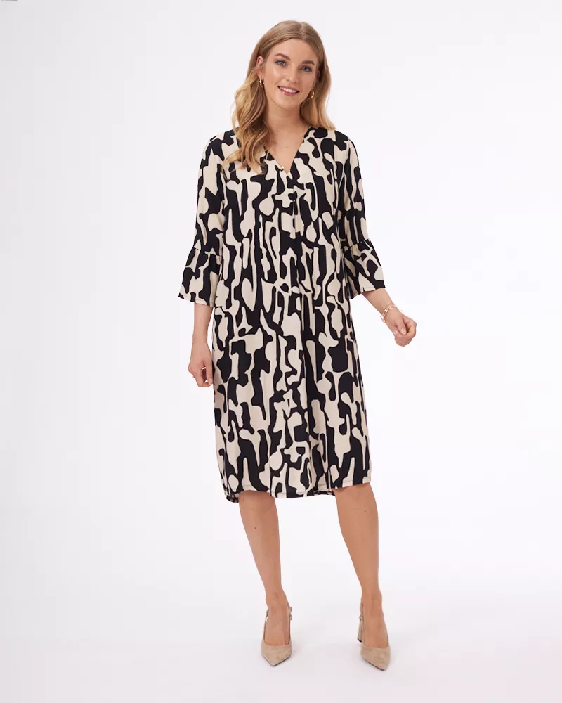SOMMERKLEID AUS VISKOSE SOMMERKLEID AUS VISKOSE