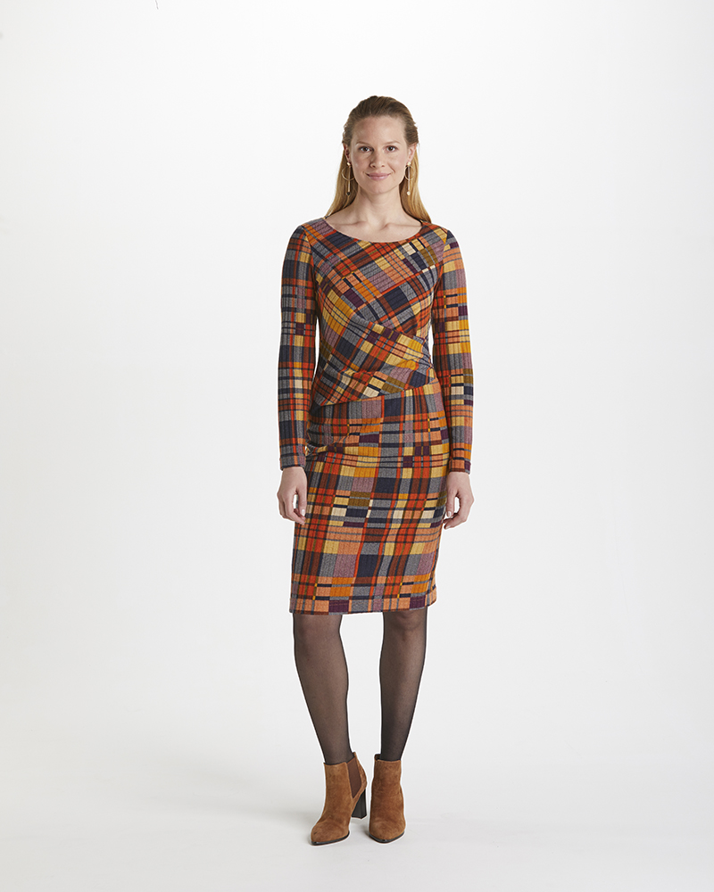 KLEID IN ALLOVER-KARODRUCK KLEID IN ALLOVER-KARODRUCK