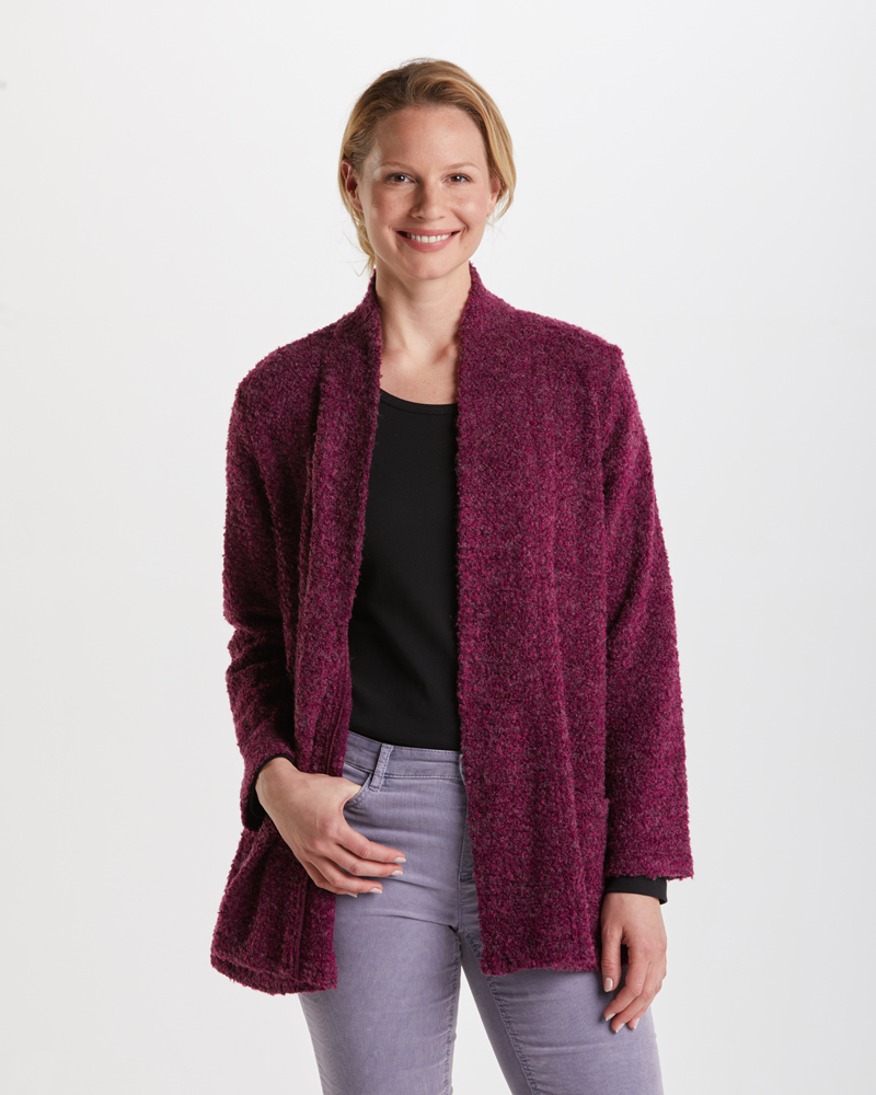 Strickjacke_fuchsia_421049_Mathilde_vorn MODISCHE BOUCLÉ-JACKE