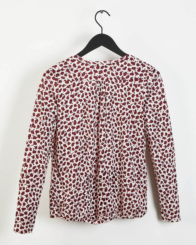405099_BackZ8VpZYKtt8YB1 BLUSENSHIRT IN BLUMEN-DESSIN