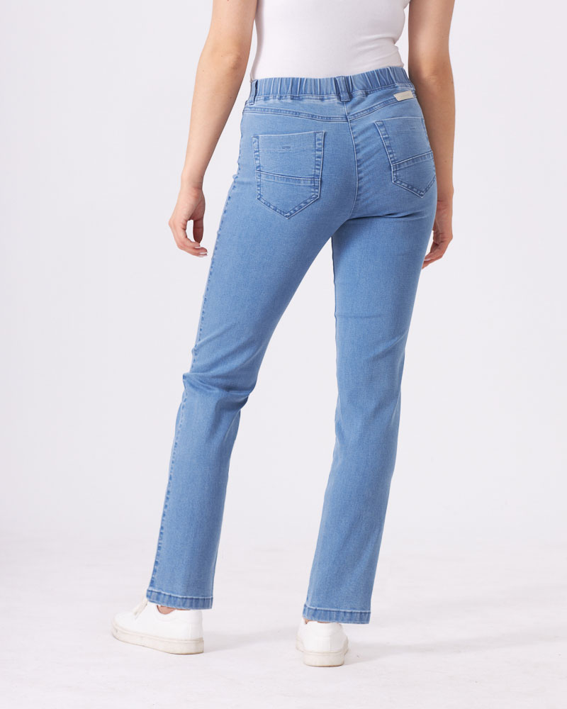 BEQUEME SCHLANK-JEANS L