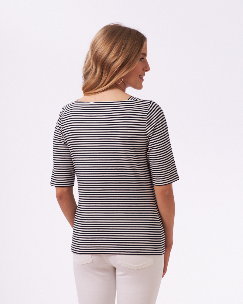 RINGELSHIRT AUS JERSEY RINGELSHIRT AUS JERSEY