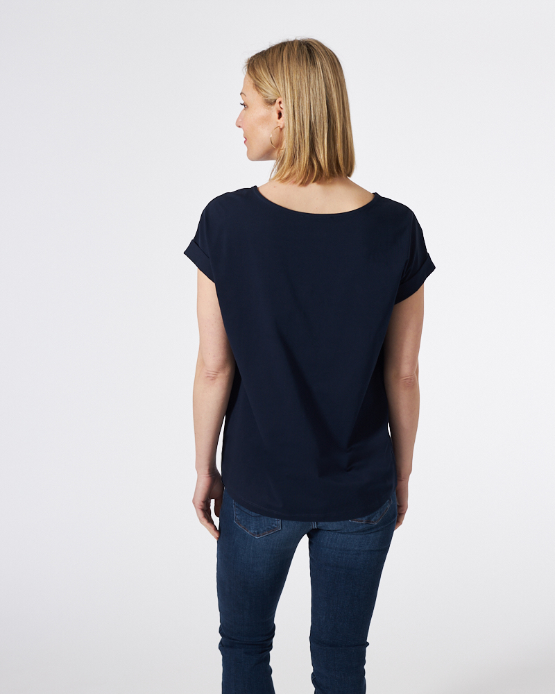 BASIC-SHIRT MIT RUNDHALS BASIC-SHIRT MIT RUNDHALS