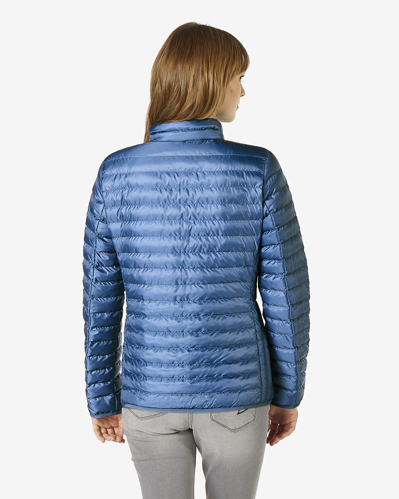 Steppjacke_blau_hinten_411004_Gabina STEPPJACKE MIT SOLARBALL-FÜLLUNG