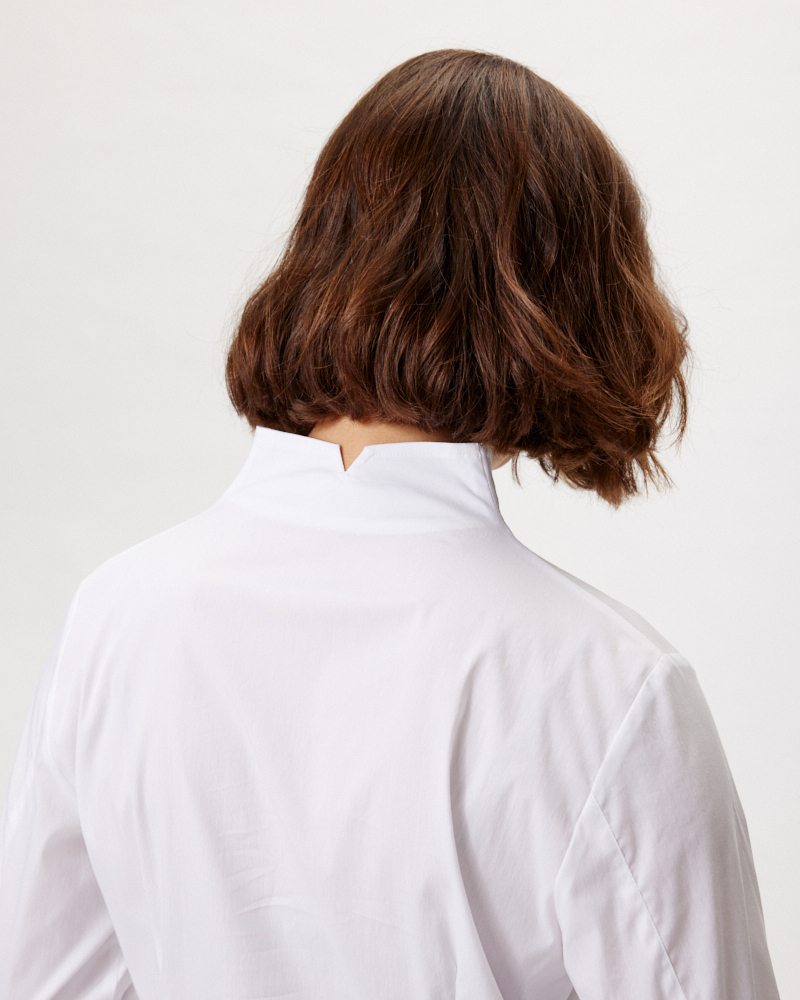 KELCHKRAGEN-BLUSE VON C.C.LUKE