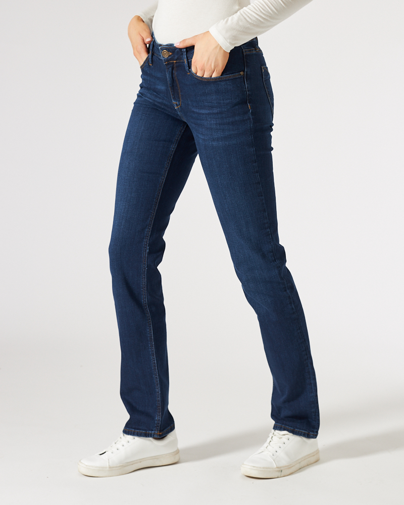 SCHMALE JEANS VON CROSS N