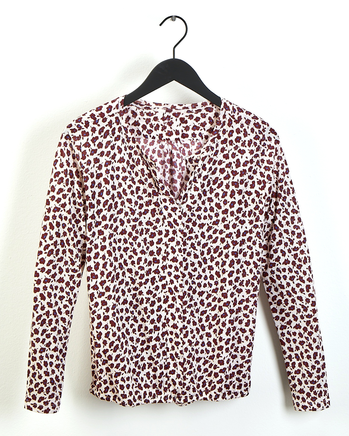 405099_Front BLUSENSHIRT IN BLUMEN-DESSIN