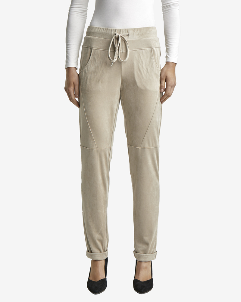 Joggpant_sand_421089_Tita_vorn JOGGPANT N AUS WILDLEDER-IMITAT